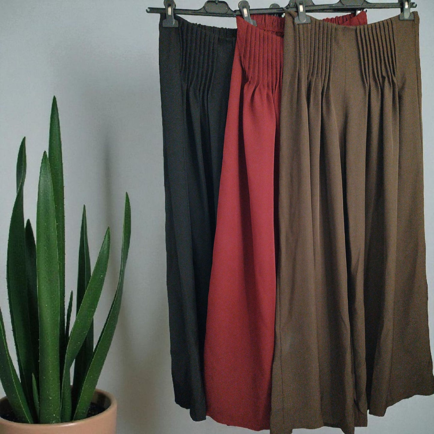 Calças Pantalonas Plissadas - 3 Cores Disponíveis