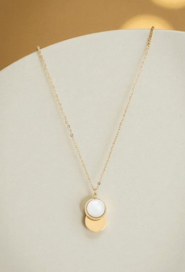 Colar com Pérola Redondo Dourado