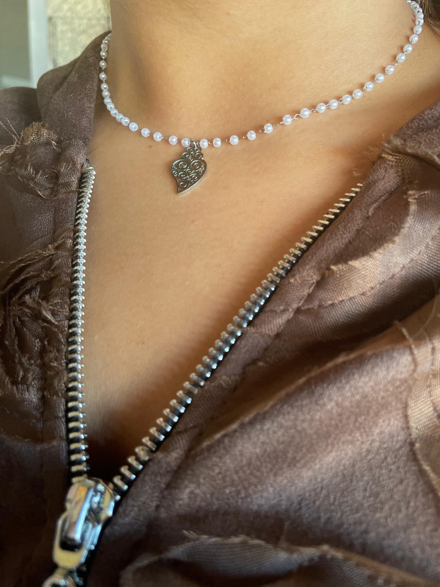 Colar Encantos Coração de Viana - 2 Cores Disponíveis