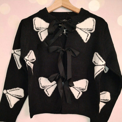 Casaquinho de Malha com Laço de Cetim - 3 Cores Disponíveis