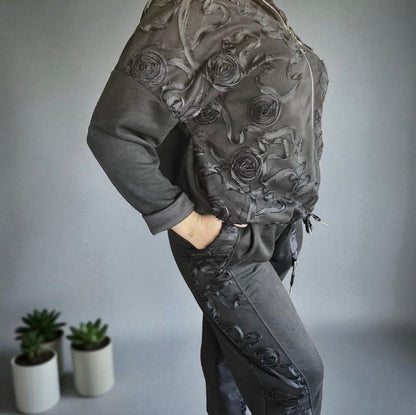 Conjunto Calça e Casaco Pele de Pêssego - Disponível em Preto e Castanho